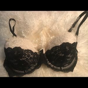 Victoria’s Secret Bra Black/cream